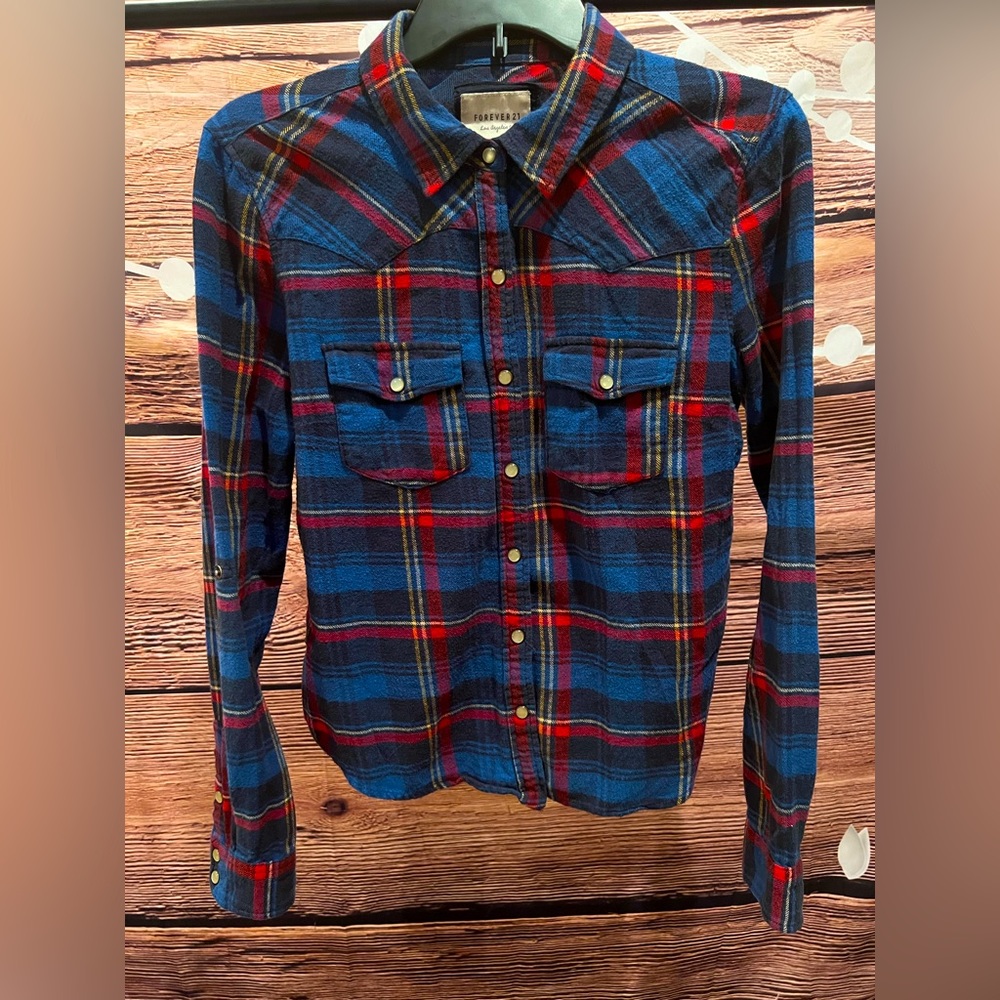 FOREVER 21 SNAP-BUTTON FLANNEL